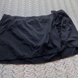 💜💜 Jaclyn Smith Swim Skirt Size 18